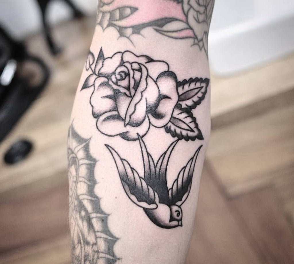 Classic Rose Tattoo – Vic Market Tattoo