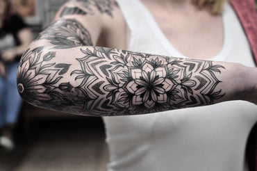 Full sleeve geometric