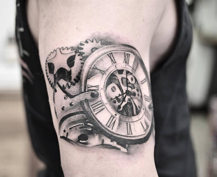 CLOCK TATTOO I STARTED 3 WEEKS AGO #picoftheday #tattoooft… | Flickr